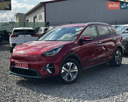 Красный Киа Niro, объемом двигателя 0 л и пробегом 44 тыс. км за 22600 $, фото 2 на Automoto.ua