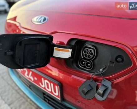 Красный Киа Niro, объемом двигателя 0 л и пробегом 67 тыс. км за 19850 $, фото 100 на Automoto.ua