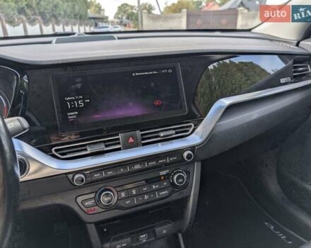 Червоний Кіа Niro, об'ємом двигуна 0 л та пробігом 146 тис. км за 19900 $, фото 21 на Automoto.ua