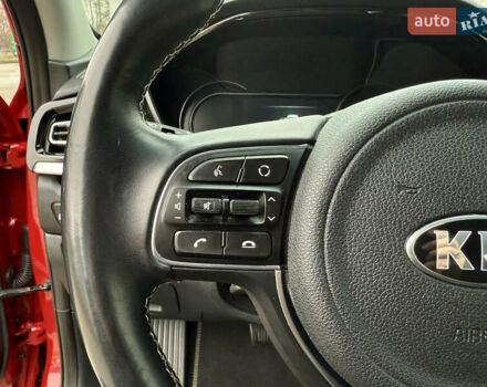 Червоний Кіа Niro, об'ємом двигуна 0 л та пробігом 128 тис. км за 19900 $, фото 27 на Automoto.ua