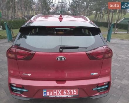 Красный Киа Niro, объемом двигателя 0 л и пробегом 87 тыс. км за 20492 $, фото 6 на Automoto.ua