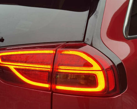 Красный Киа Niro, объемом двигателя 0 л и пробегом 144 тыс. км за 18800 $, фото 22 на Automoto.ua