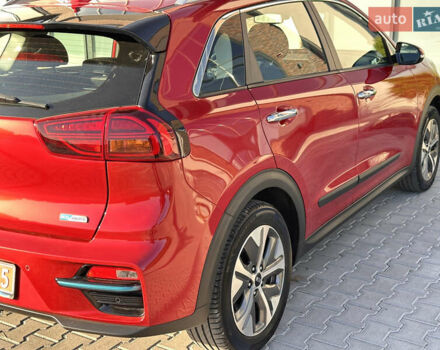 Красный Киа Niro, объемом двигателя 0 л и пробегом 161 тыс. км за 17950 $, фото 10 на Automoto.ua