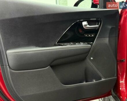 Червоний Кіа Niro, об'ємом двигуна 0 л та пробігом 110 тис. км за 19648 $, фото 12 на Automoto.ua