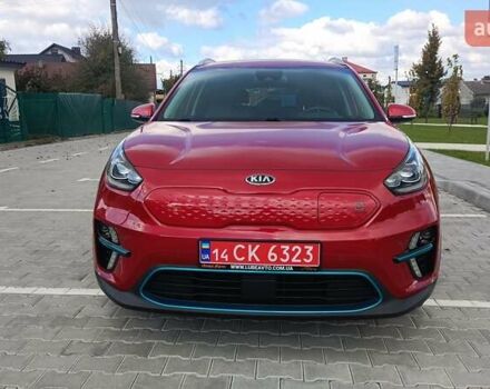 Красный Киа Niro, объемом двигателя 0 л и пробегом 105 тыс. км за 19999 $, фото 16 на Automoto.ua
