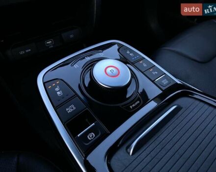 Червоний Кіа Niro, об'ємом двигуна 0 л та пробігом 128 тис. км за 19900 $, фото 6 на Automoto.ua