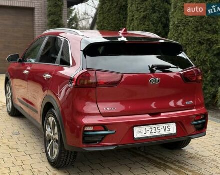 Червоний Кіа Niro, об'ємом двигуна 0 л та пробігом 118 тис. км за 18450 $, фото 18 на Automoto.ua