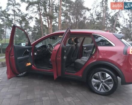 Красный Киа Niro, объемом двигателя 0 л и пробегом 87 тыс. км за 20492 $, фото 30 на Automoto.ua