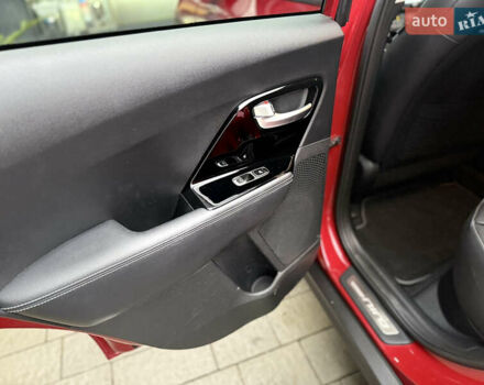 Червоний Кіа Niro, об'ємом двигуна 0 л та пробігом 151 тис. км за 18500 $, фото 48 на Automoto.ua