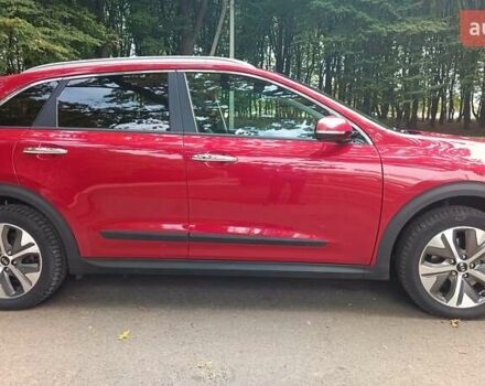 Киа Niro 2020 в Львове на Automoto.ua Красный Киа Niro, объемом двигателя 0 л и пробегом 105 тыс. км за 19999 $, фото 15 на Automoto.ua