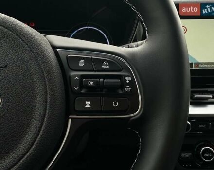 Красный Киа Niro, объемом двигателя 0 л и пробегом 47 тыс. км за 24900 $, фото 9 на Automoto.ua