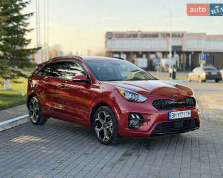 Красный Киа Niro, объемом двигателя 1.6 л и пробегом 52 тыс. км за 23800 $, фото 4 на Automoto.ua