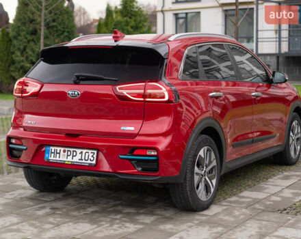 Червоний Кіа Niro, об'ємом двигуна 0 л та пробігом 46 тис. км за 24500 $, фото 12 на Automoto.ua