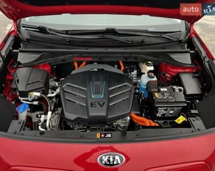 Червоний Кіа Niro, об'ємом двигуна 0 л та пробігом 52 тис. км за 21700 $, фото 51 на Automoto.ua