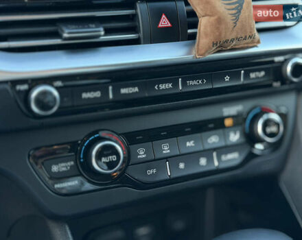 Красный Киа Niro, объемом двигателя 1.6 л и пробегом 52 тыс. км за 23800 $, фото 32 на Automoto.ua