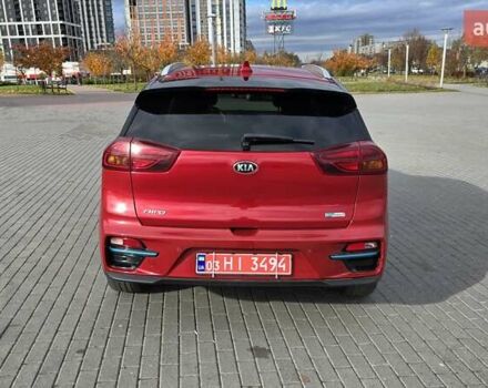 Червоний Кіа Niro, об'ємом двигуна 0 л та пробігом 141 тис. км за 19700 $, фото 4 на Automoto.ua