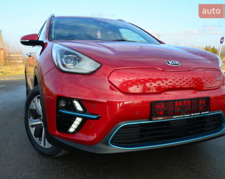 Красный Киа Niro, объемом двигателя 0 л и пробегом 91 тыс. км за 19550 $, фото 16 на Automoto.ua