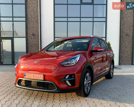 Красный Киа Niro, объемом двигателя 0 л и пробегом 91 тыс. км за 18400 $, фото 20 на Automoto.ua