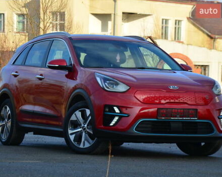 Красный Киа Niro, объемом двигателя 0 л и пробегом 91 тыс. км за 19550 $, фото 24 на Automoto.ua