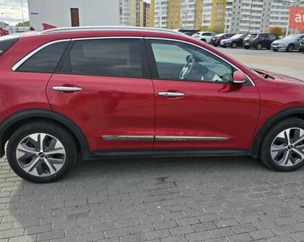 Червоний Кіа Niro, об'ємом двигуна 0 л та пробігом 141 тис. км за 19700 $, фото 6 на Automoto.ua