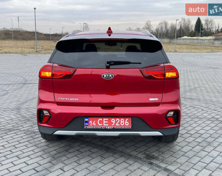 Красный Киа Niro, объемом двигателя 1.6 л и пробегом 108 тыс. км за 19500 $, фото 4 на Automoto.ua