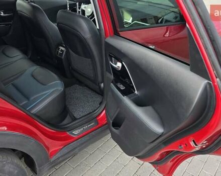 Червоний Кіа Niro, об'ємом двигуна 0 л та пробігом 141 тис. км за 19700 $, фото 14 на Automoto.ua