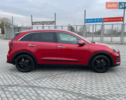 Красный Киа Niro, объемом двигателя 1.6 л и пробегом 108 тыс. км за 19500 $, фото 6 на Automoto.ua