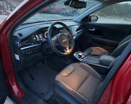 Червоний Кіа Niro, об'ємом двигуна 0 л та пробігом 60 тис. км за 26000 $, фото 9 на Automoto.ua