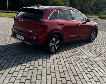 Червоний Кіа Niro, об'ємом двигуна 1.58 л та пробігом 71 тис. км за 22700 $, фото 4 на Automoto.ua