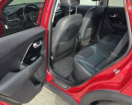 Червоний Кіа Niro, об'ємом двигуна 0 л та пробігом 141 тис. км за 19700 $, фото 11 на Automoto.ua