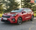 Красный Киа Niro, объемом двигателя 1.6 л и пробегом 52 тыс. км за 23800 $, фото 1 на Automoto.ua
