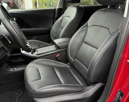 Червоний Кіа Niro, об'ємом двигуна 0 л та пробігом 52 тис. км за 21700 $, фото 35 на Automoto.ua