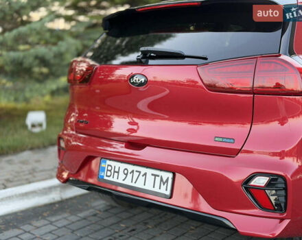Красный Киа Niro, объемом двигателя 1.6 л и пробегом 52 тыс. км за 23800 $, фото 26 на Automoto.ua