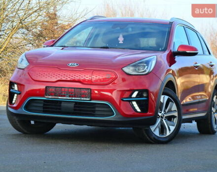 Красный Киа Niro, объемом двигателя 0 л и пробегом 91 тыс. км за 19550 $, фото 12 на Automoto.ua