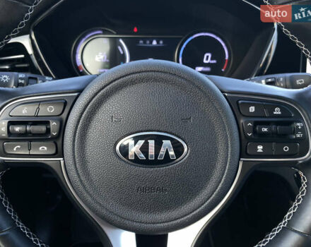 Красный Киа Niro, объемом двигателя 0 л и пробегом 111 тыс. км за 20300 $, фото 37 на Automoto.ua
