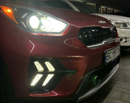 Червоний Кіа Niro, об'ємом двигуна 1.58 л та пробігом 71 тис. км за 22700 $, фото 60 на Automoto.ua
