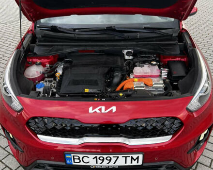 Червоний Кіа Niro, об'ємом двигуна 1.58 л та пробігом 71 тис. км за 22700 $, фото 56 на Automoto.ua
