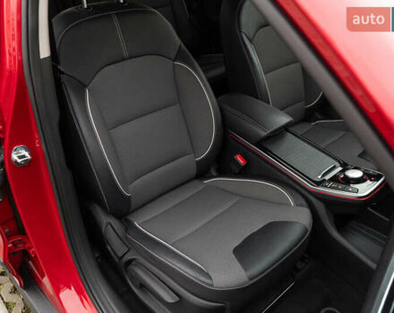 Червоний Кіа Niro, об'ємом двигуна 0 л та пробігом 46 тис. км за 24500 $, фото 25 на Automoto.ua