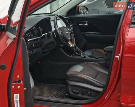 Червоний Кіа Niro, об'ємом двигуна 1.58 л та пробігом 34 тис. км за 28990 $, фото 35 на Automoto.ua