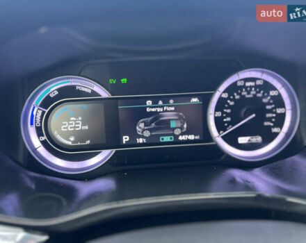 Червоний Кіа Niro, об'ємом двигуна 1.58 л та пробігом 71 тис. км за 22700 $, фото 45 на Automoto.ua