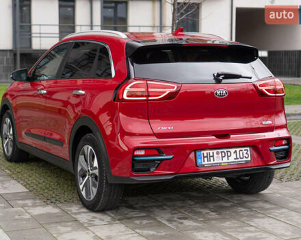 Червоний Кіа Niro, об'ємом двигуна 0 л та пробігом 46 тис. км за 24500 $, фото 8 на Automoto.ua