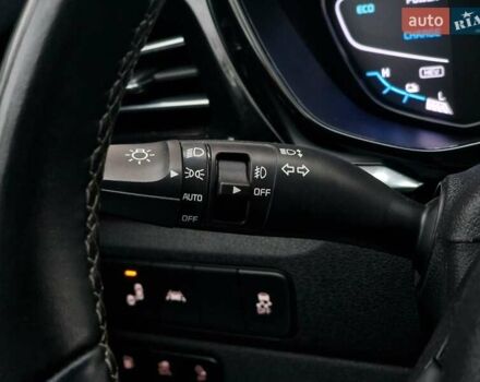 Червоний Кіа Niro, об'ємом двигуна 1.58 л та пробігом 34 тис. км за 28990 $, фото 51 на Automoto.ua