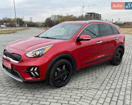 Красный Киа Niro, объемом двигателя 1.6 л и пробегом 108 тыс. км за 19500 $, фото 1 на Automoto.ua