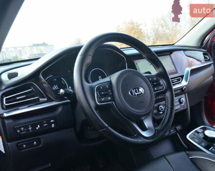 Красный Киа Niro, объемом двигателя 0 л и пробегом 91 тыс. км за 19550 $, фото 35 на Automoto.ua
