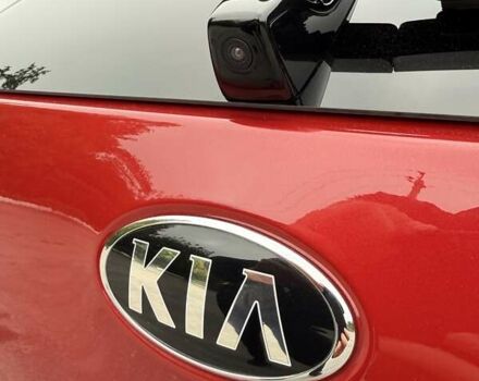 Червоний Кіа Niro, об'ємом двигуна 0 л та пробігом 52 тис. км за 21700 $, фото 17 на Automoto.ua