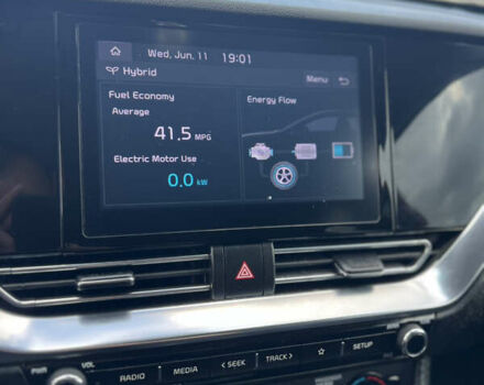 Червоний Кіа Niro, об'ємом двигуна 1.58 л та пробігом 71 тис. км за 22700 $, фото 52 на Automoto.ua