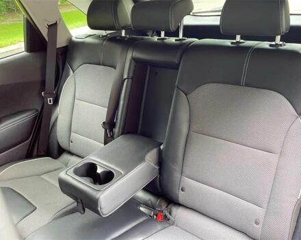 Червоний Кіа Niro, об'ємом двигуна 0 л та пробігом 37 тис. км за 8700 $, фото 14 на Automoto.ua
