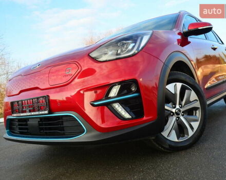 Красный Киа Niro, объемом двигателя 0 л и пробегом 91 тыс. км за 19550 $, фото 5 на Automoto.ua