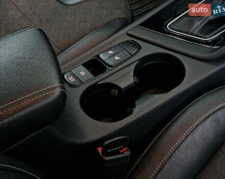 Червоний Кіа Niro, об'ємом двигуна 1.58 л та пробігом 34 тис. км за 28990 $, фото 45 на Automoto.ua