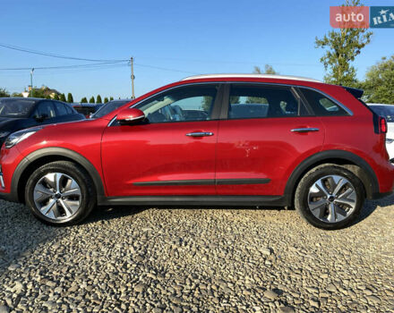 Красный Киа Niro, объемом двигателя 0 л и пробегом 111 тыс. км за 20300 $, фото 15 на Automoto.ua